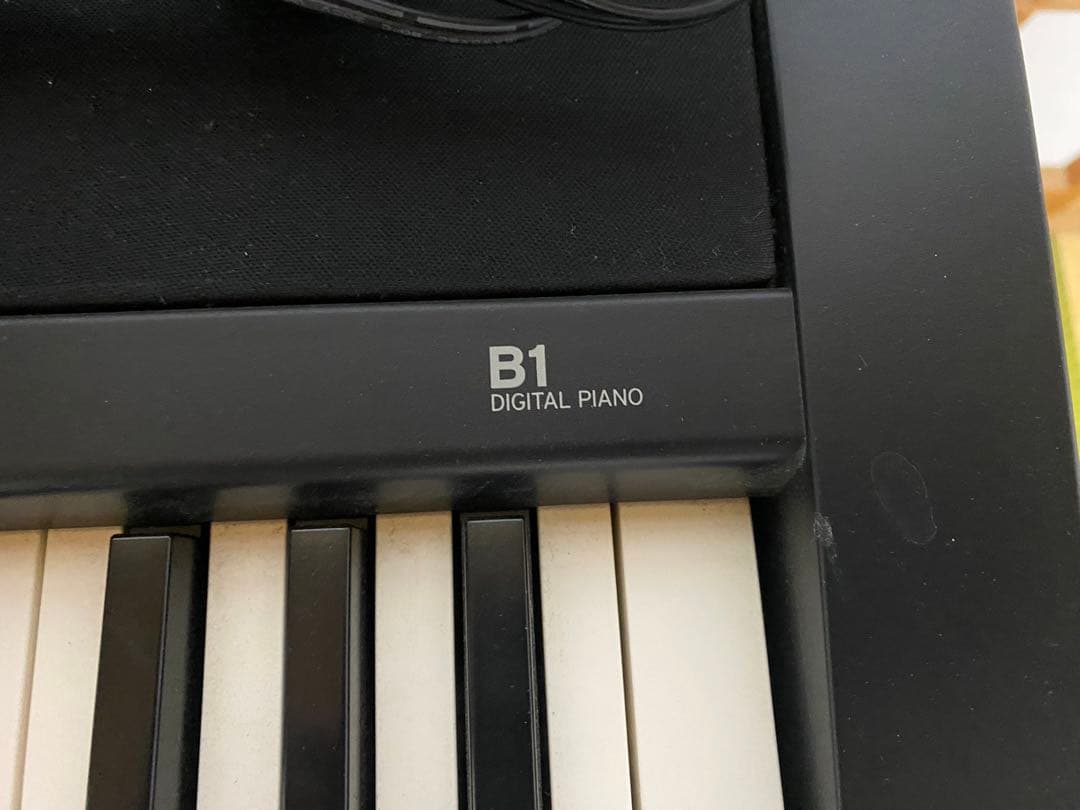 KORG 電子ピアノ B1 BK 88鍵 ブラック ダンパーペダル、譜面台付属
