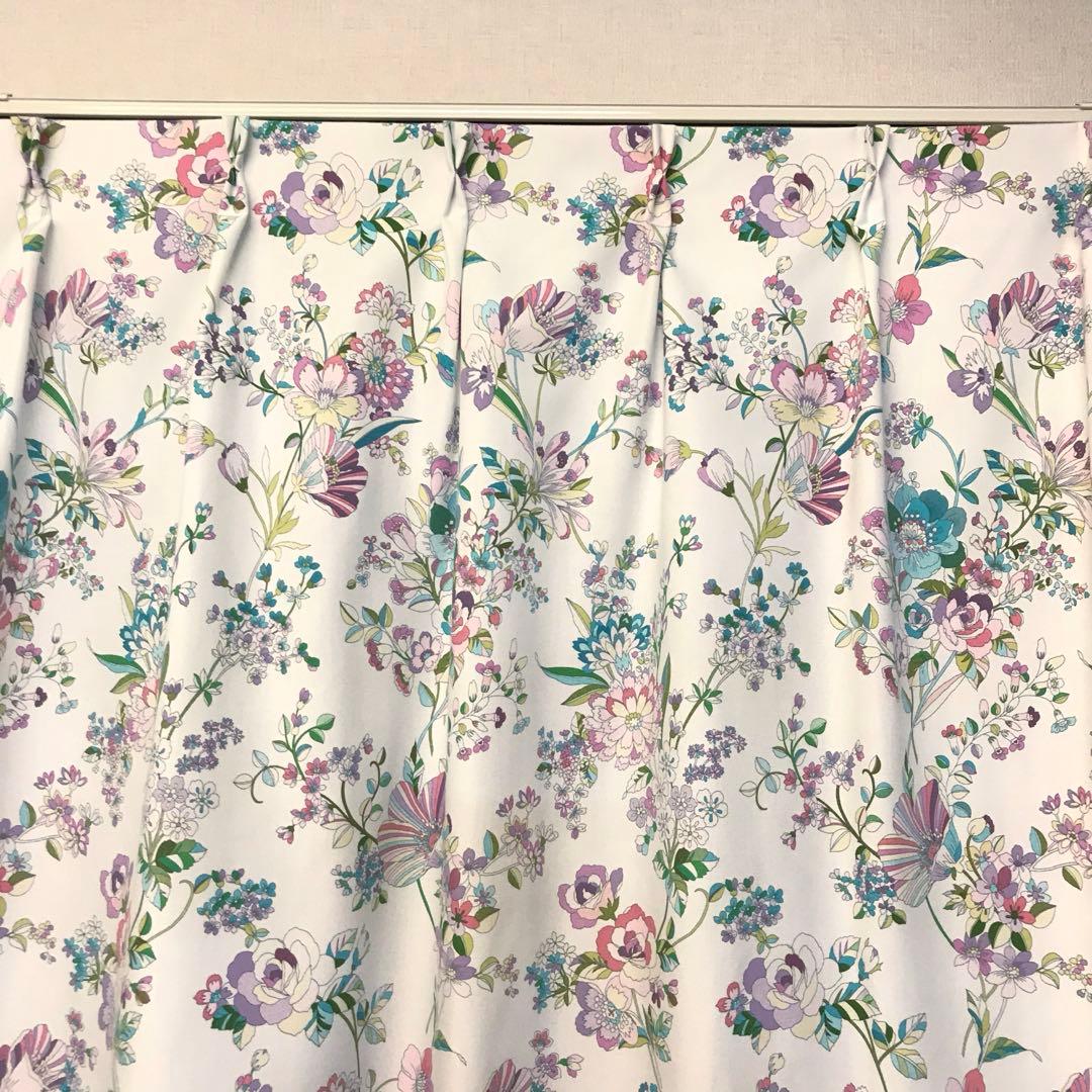 花柄　カーテン　幅150cm×丈200cm2枚