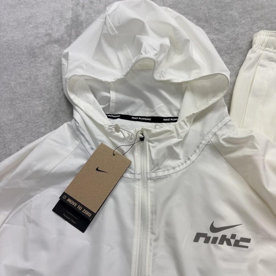 Mサイズ 新品 NIKE ランニング セットアップ 上下