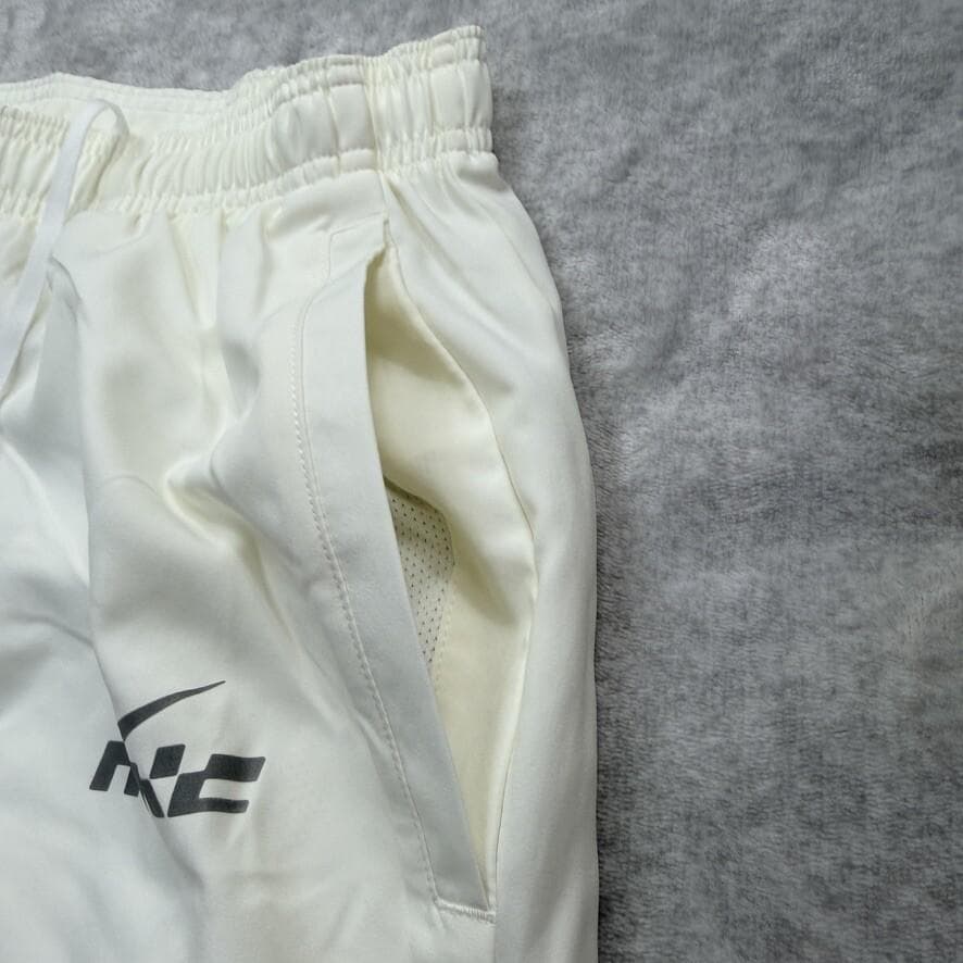 Mサイズ 新品 NIKE ランニング セットアップ 上下