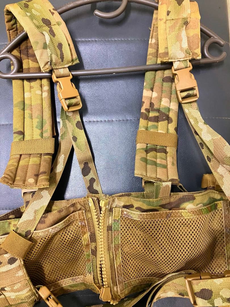 Warrior assault system チェストリグ　マルチカム