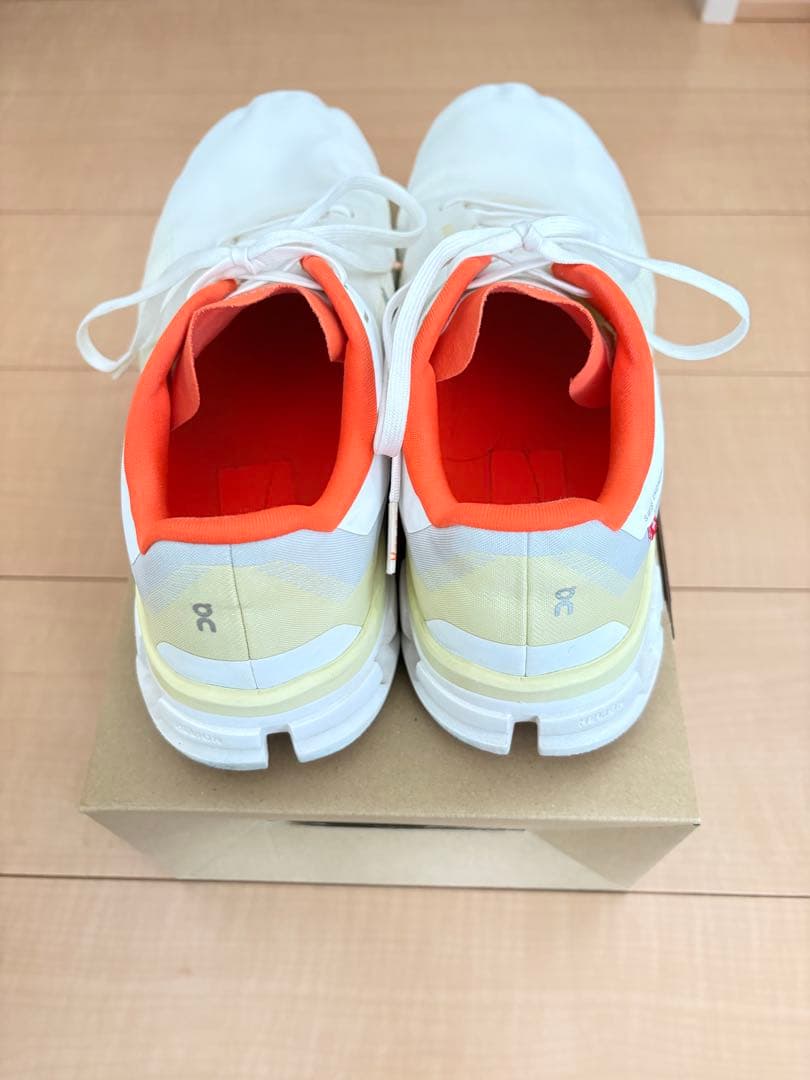On Cloudflow4 クラウドフロー4 26.5cm メンズ