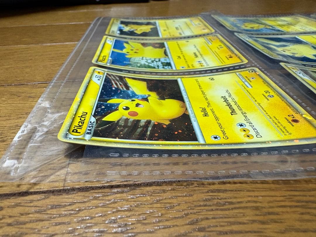 ポケモンカード ピカチュウ 多言語9枚セット