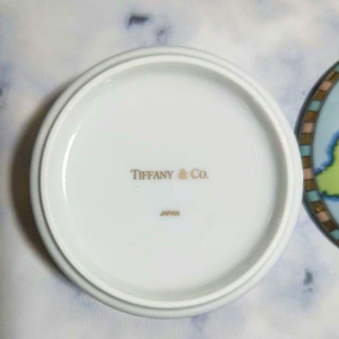 未使用品　ティファニーボンボニエール　TIFFANY小物入れ　陶磁器箱付き　地球