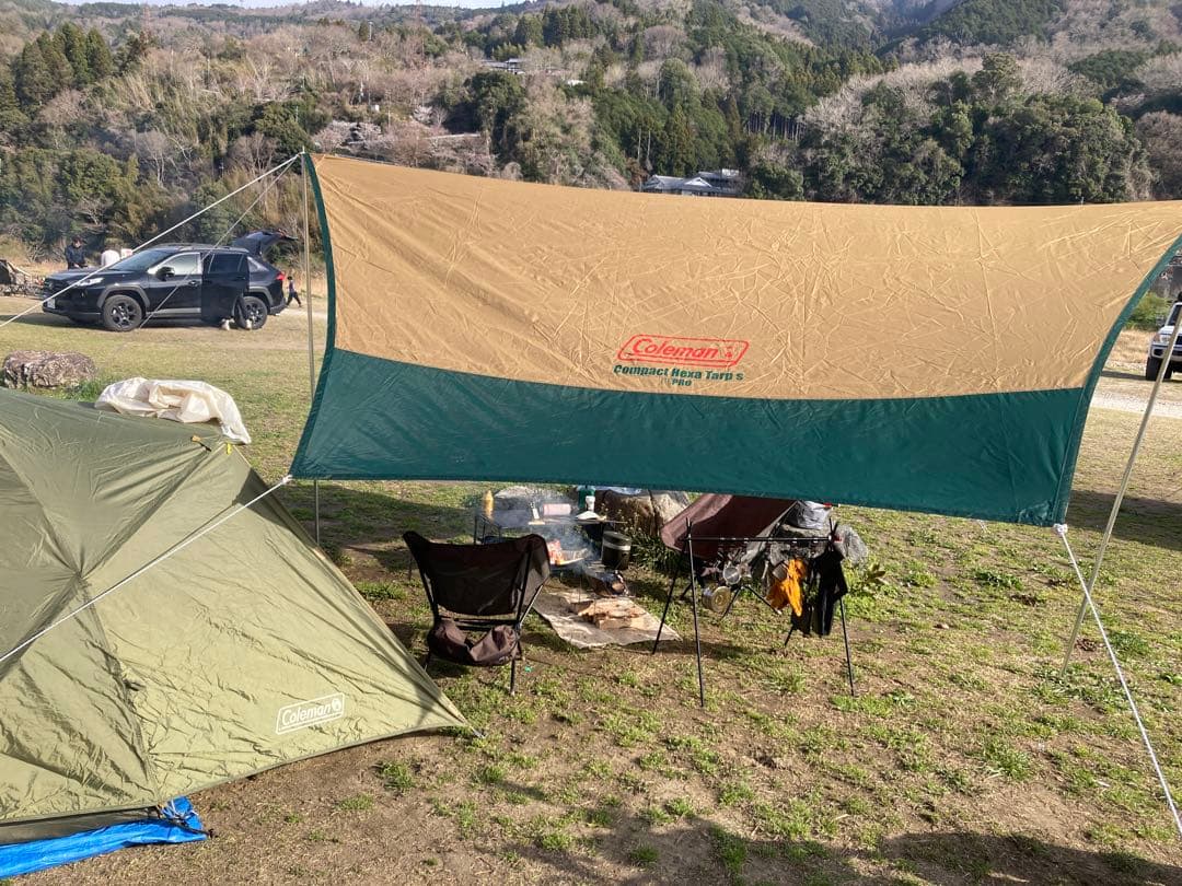 Coleman Compact Hexa Tarp Sタープ ベージュ・グリーン