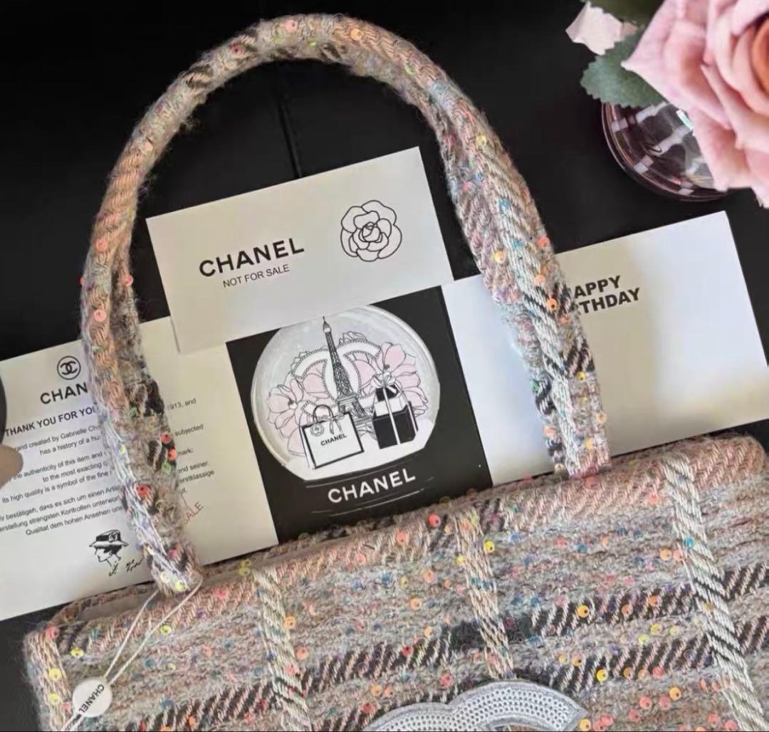 CHANEL ピンク　シャネルビューティーノベルティバッグ　ツィードスパンコール