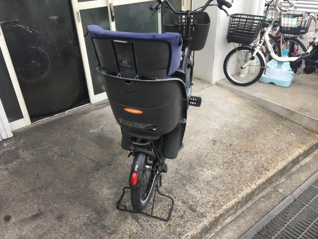 地域限定送料無料　ギュットクルームR　2021年　子供乗せ　黒系　電動自転車