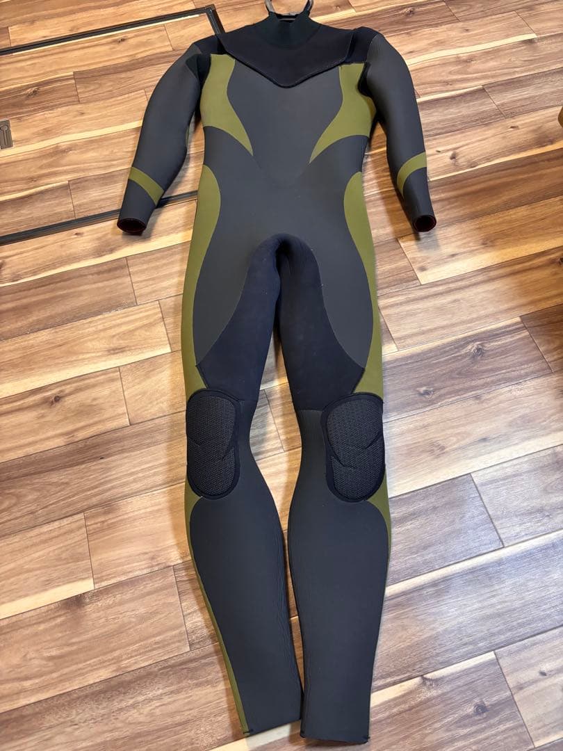 美品 ウエットスーツ 5mmセミドライフルスーツ　MB