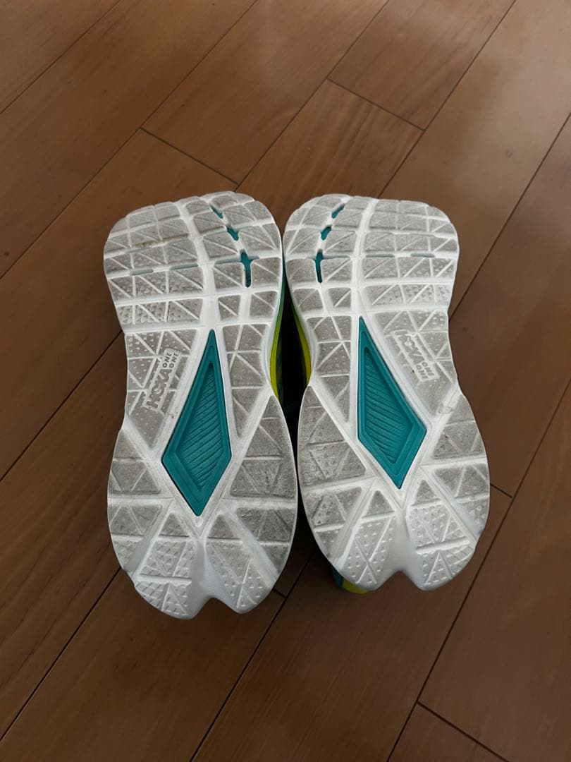 HOKA マッハ5 ランニングシューズ 青/黄