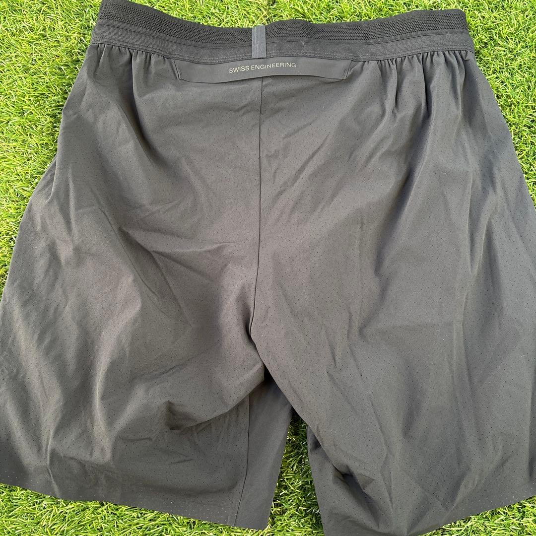 陸上用パンツ on 7 performance shorts