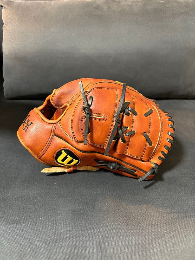 コ*コ様 日本未発売　Wilson A1800 ブラウン 硬式グローブ　投手用