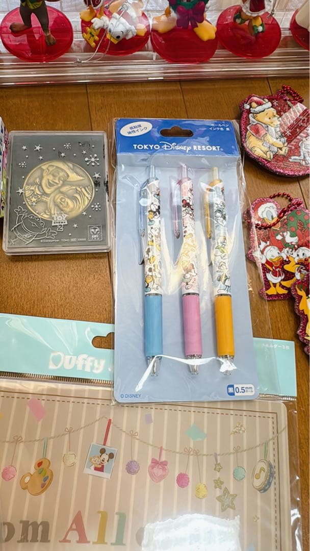 ディズニーグッズ　まとめ売り　タンブラー　フィギュア ダッフィフレンズ等