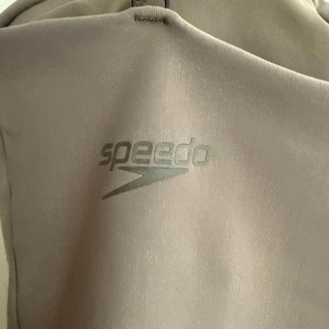 新品タグ付speedoストレートトップ　L