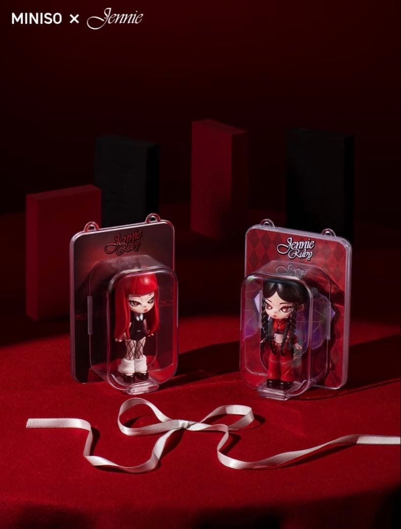 MINISO × Jennie 中国限定 立体キーホルダー Bタイプ 未開封
