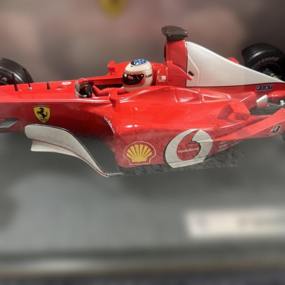【未開封】1/18 ホットウィール フェラーリ F2002 R.バリチェロ F1