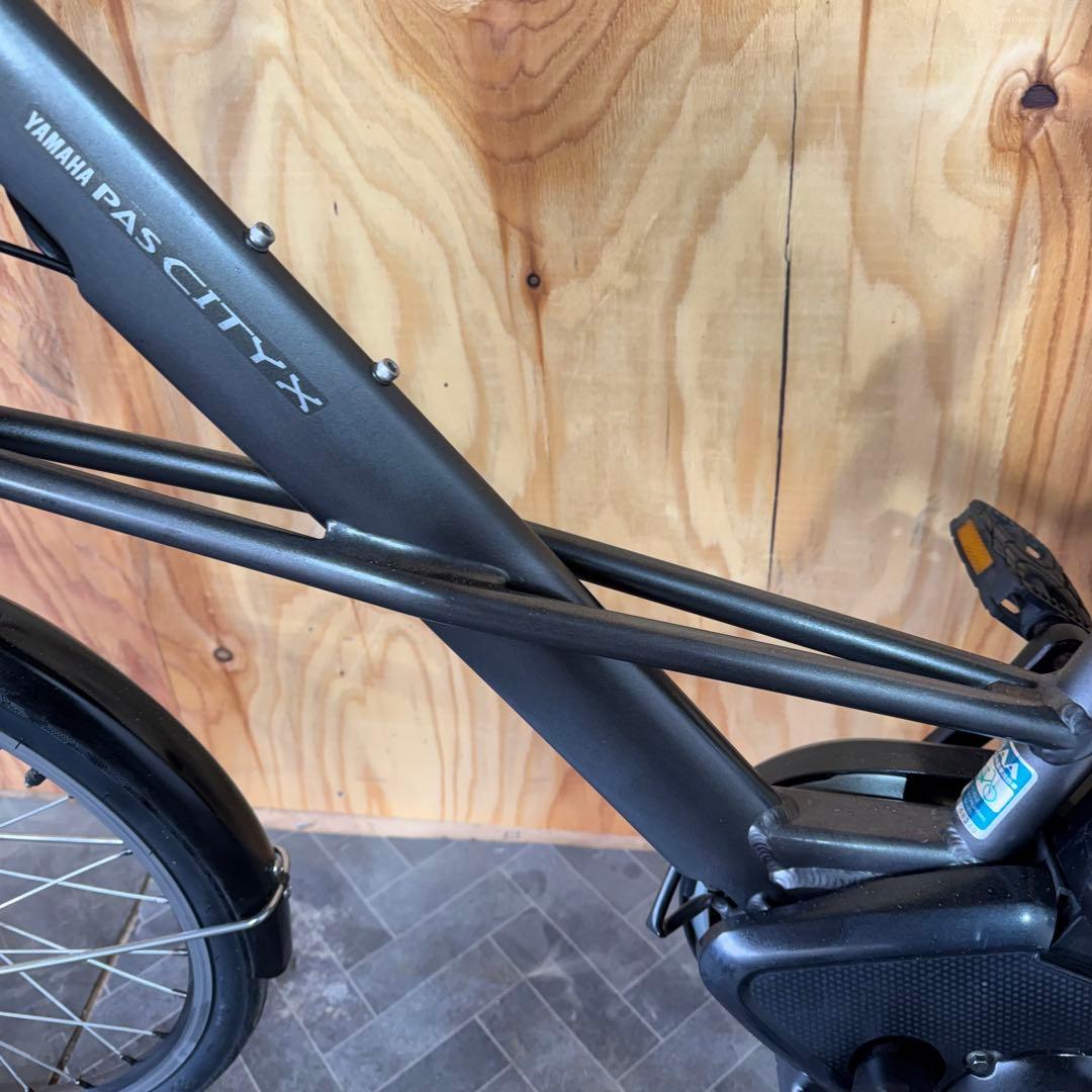 電動アシスト自転車 グレー フロントバスケット付き　バッテリー12.3ah
