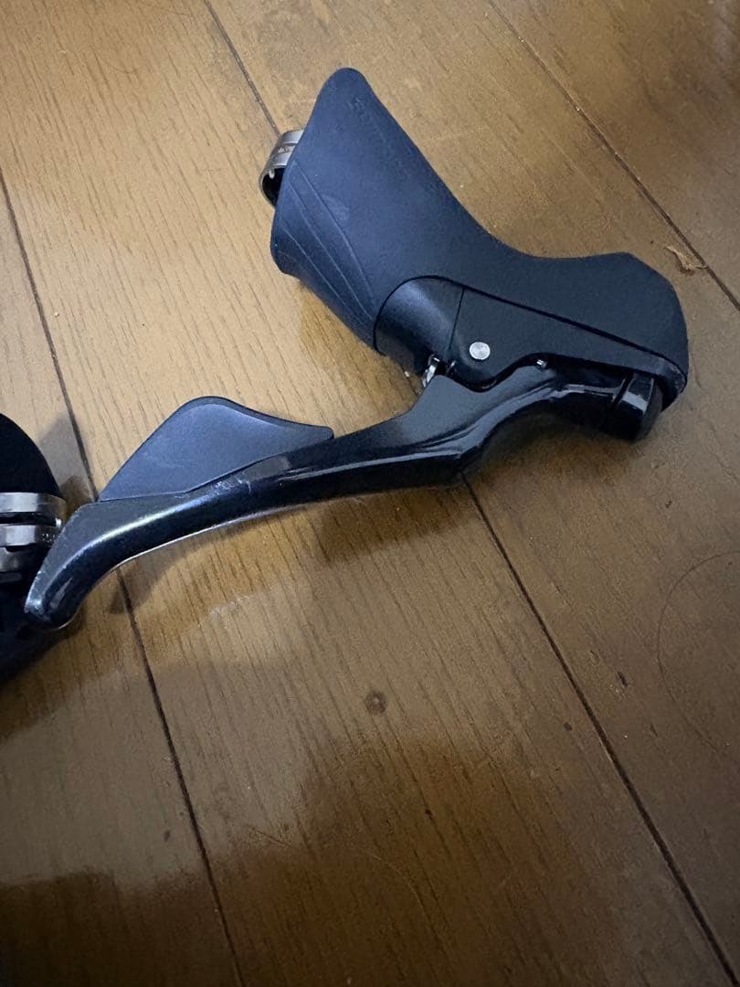 早い者勝ち‼️SHIMANO ST-R7000 105 STI リムブレーキ用