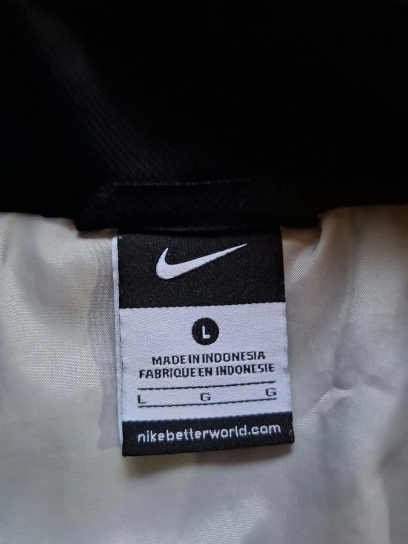 NIKE　イエローライン　グラウンドコート　Lサイズ