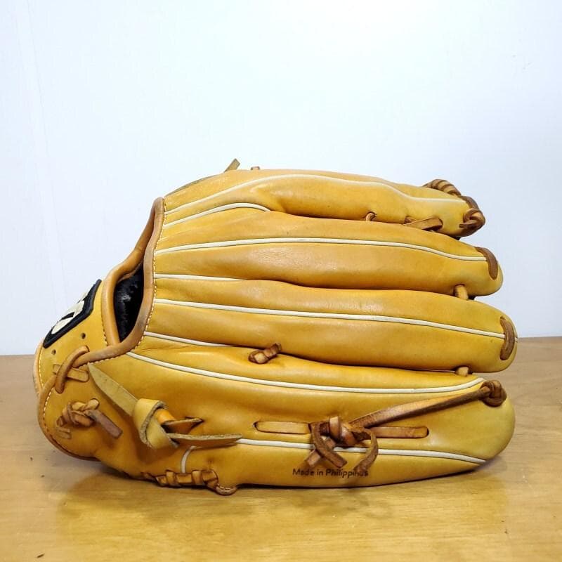 ミズノ イチローモデル プラチナカラー Ｍラベル 左投げ用 外野用 軟式グローブ