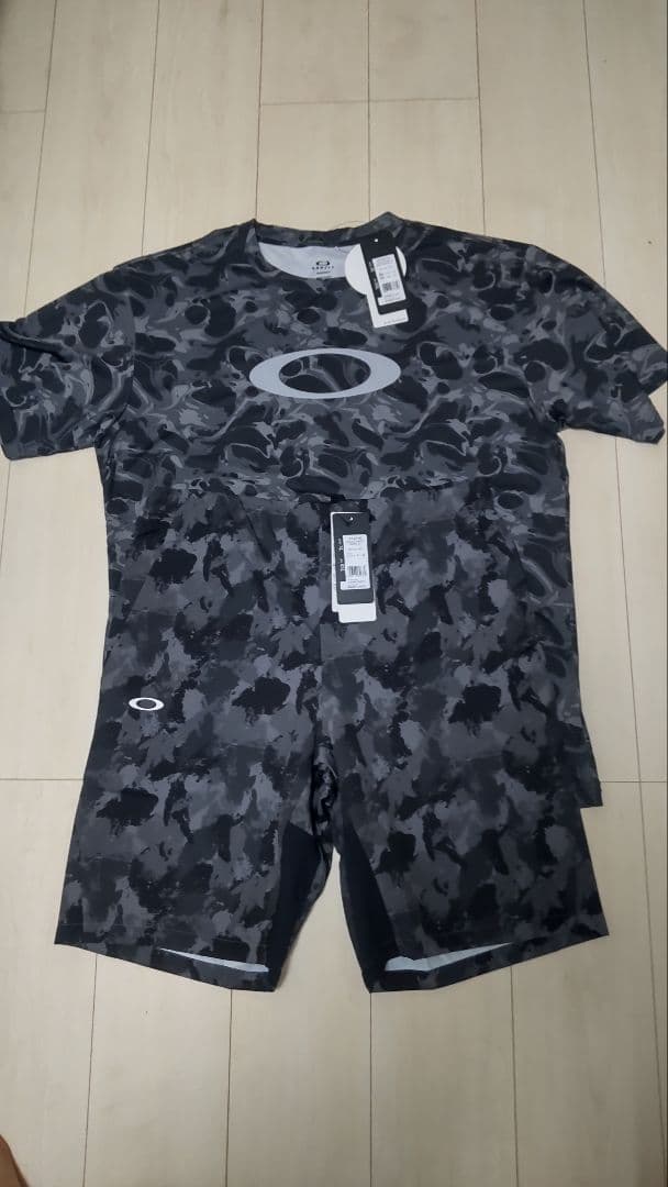 新品　オークリー Tシャツ ハーフパンツ 上下 メンズ セットアップ XXL