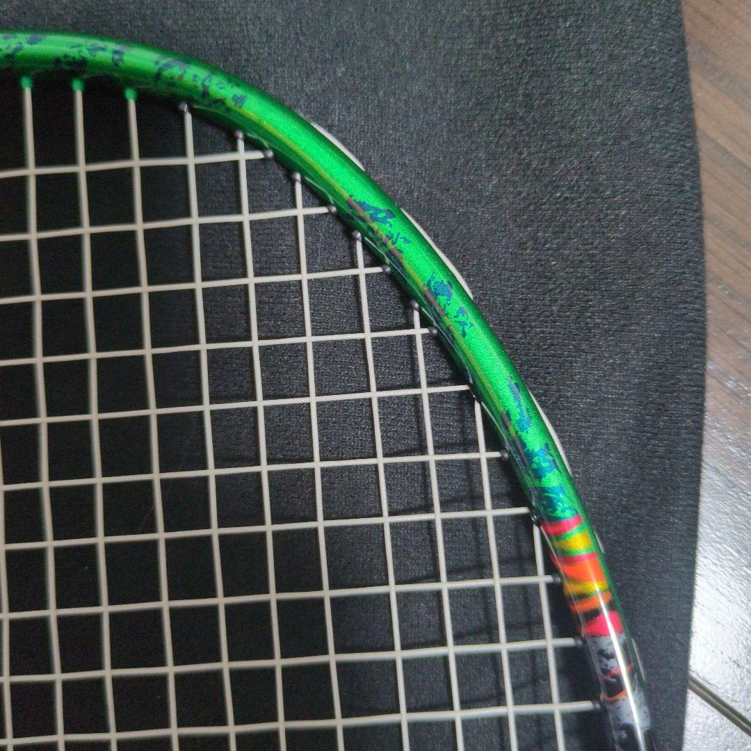 YONEX バドミントンラケット 　アストロクス99ツアー　ブラック/グリーン