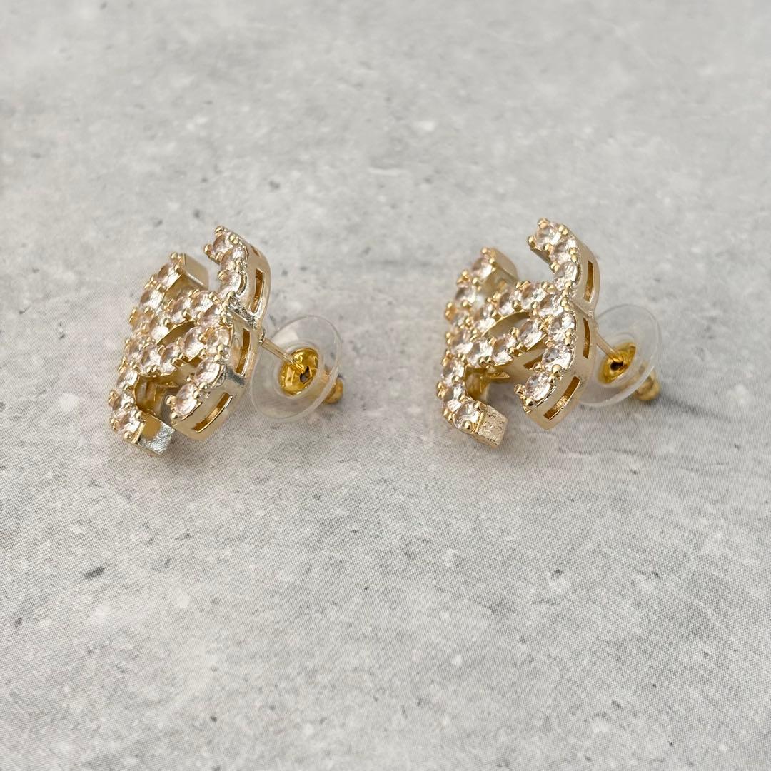 シャネル　ピアス　ノベルティ　ゴールド　ビジュー