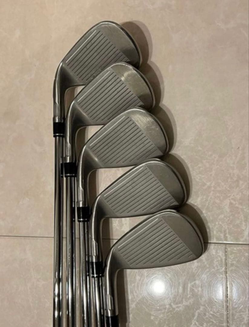 TaylorMade SIM2MAX アイアンセット、5本組