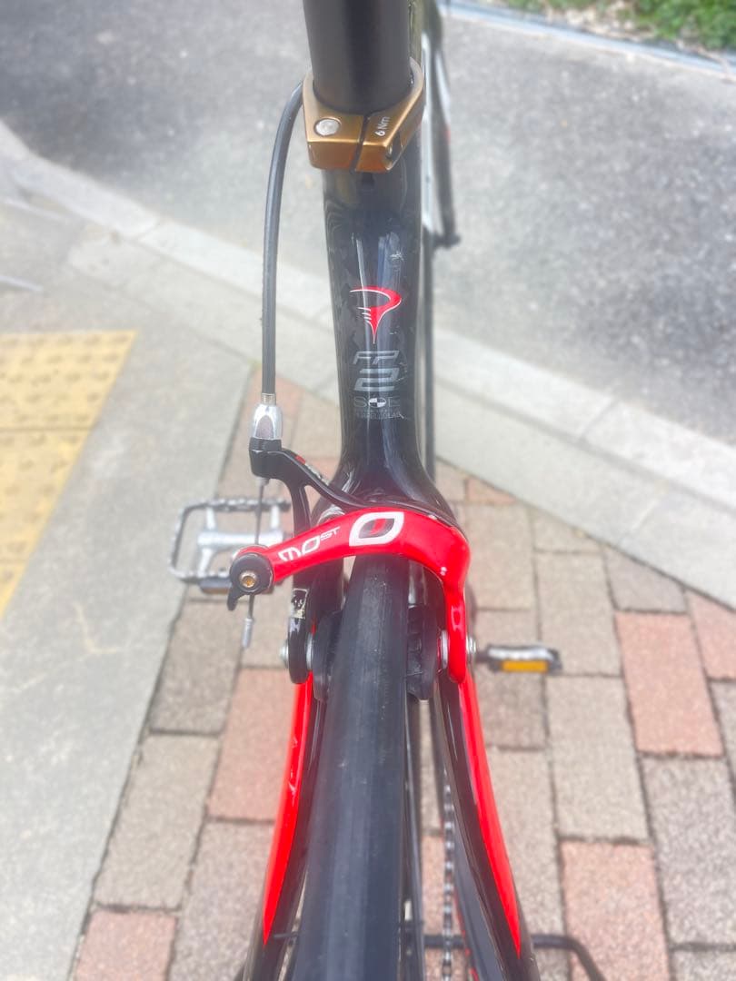 ピナレロ PINARELLO FP2 フルカーボン シマノ 105 サイズ52
