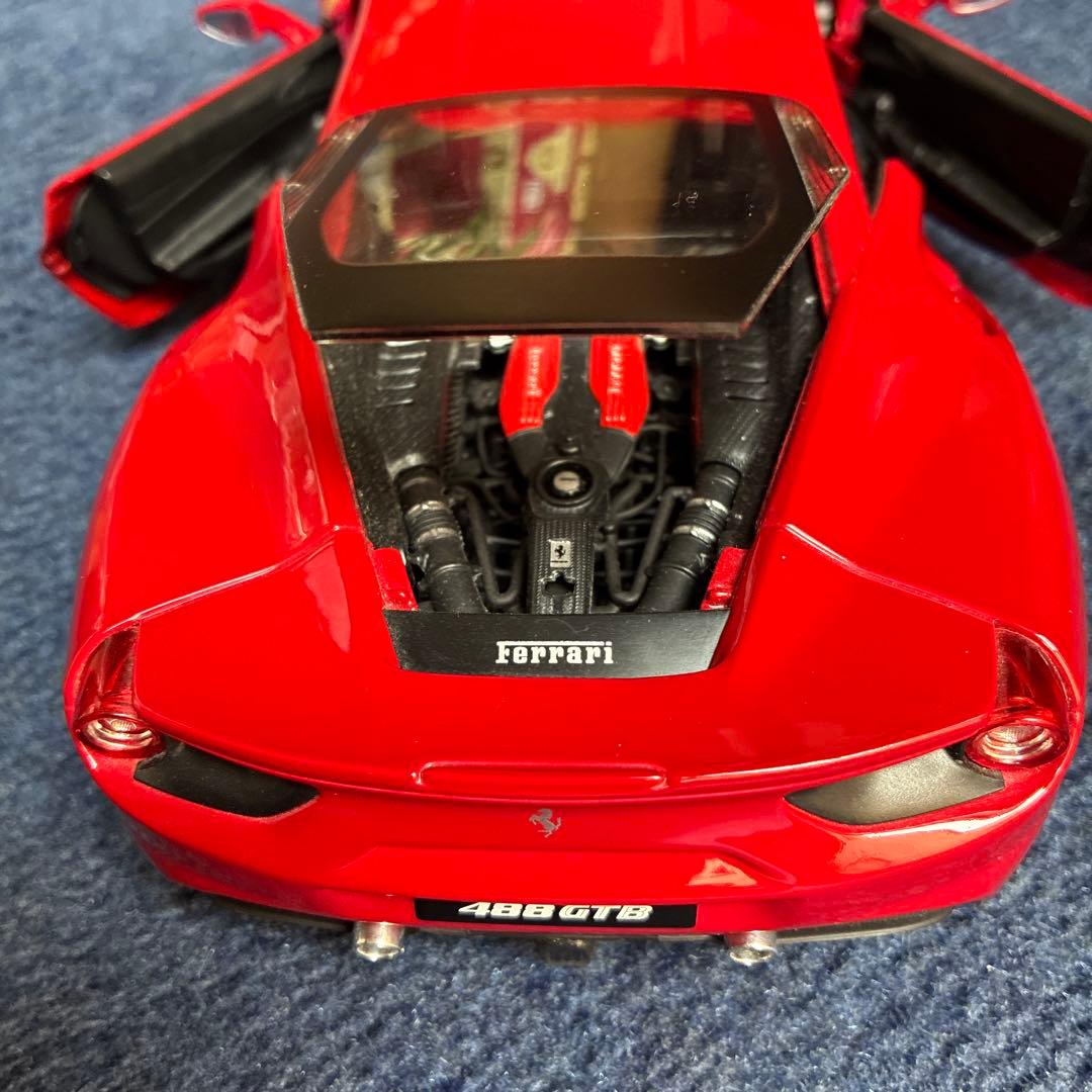 フェラーリ488GTB 1/18 ブラーゴ製