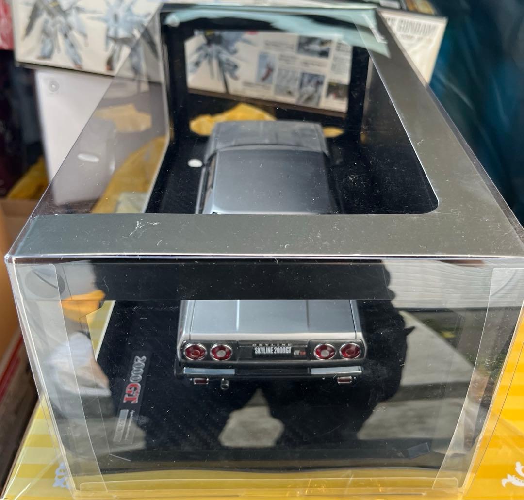 日産　スカイライン　2000gt gt-es イグニッションモデル 1/18