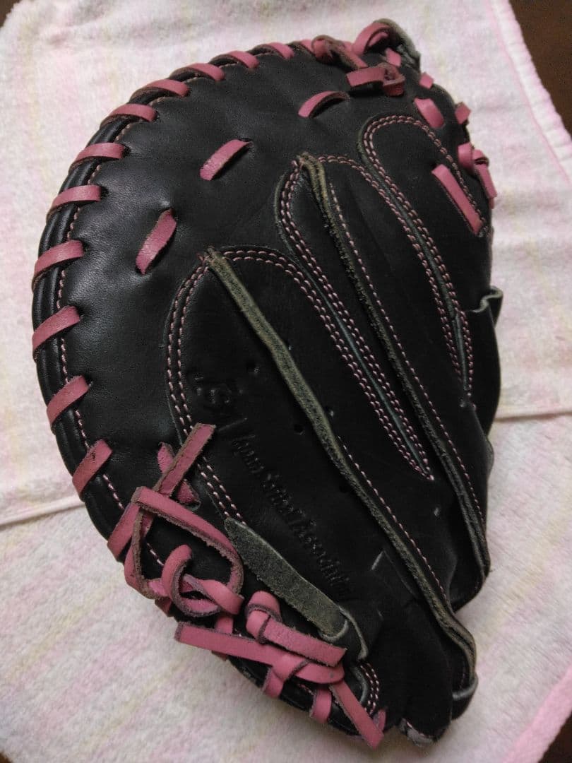 中古Rawlings ソフト　キャッチャーミット黒/ピンク 右投げ　成人男性用