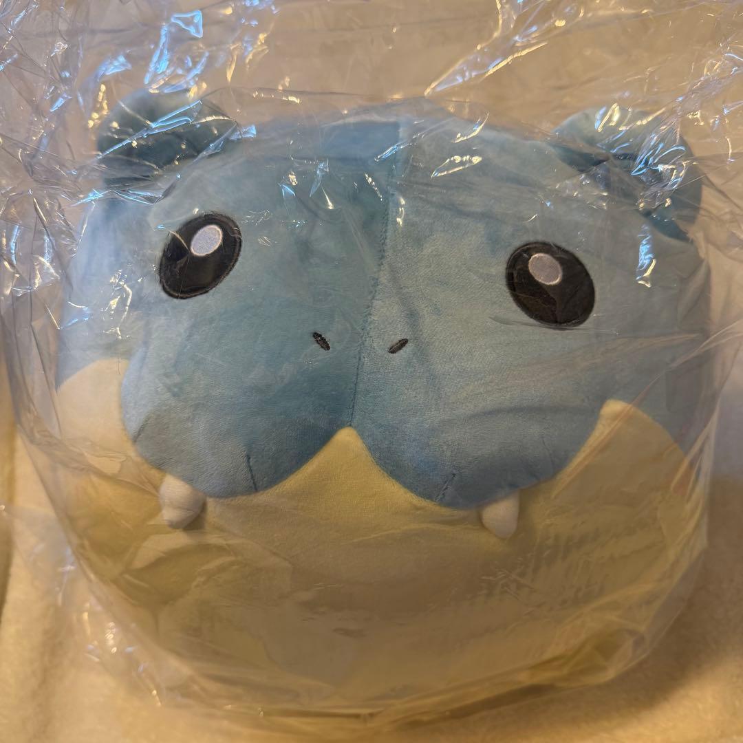 新品タグ付き　ポケモンセンターオリジナル　もっちりっちぬいぐるみ　タマザラシ