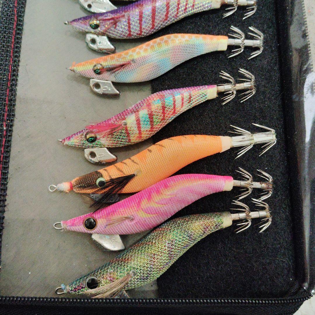 エギ３３本未使用と中古品＆セフィア収納ケース付き