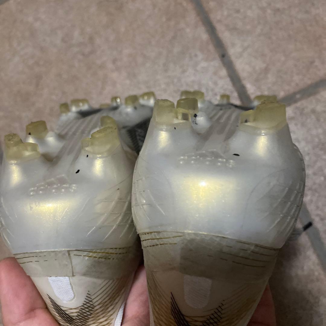サッカー　adidas スパイク
