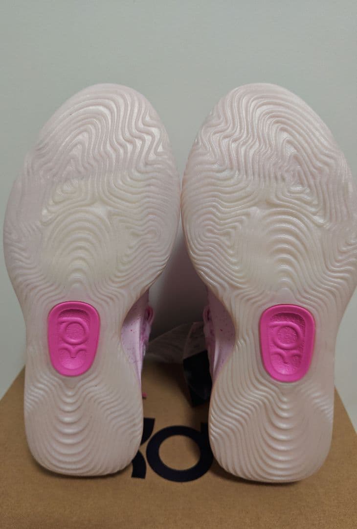 ナイキ　NIKE　kd18 　28.5センチ