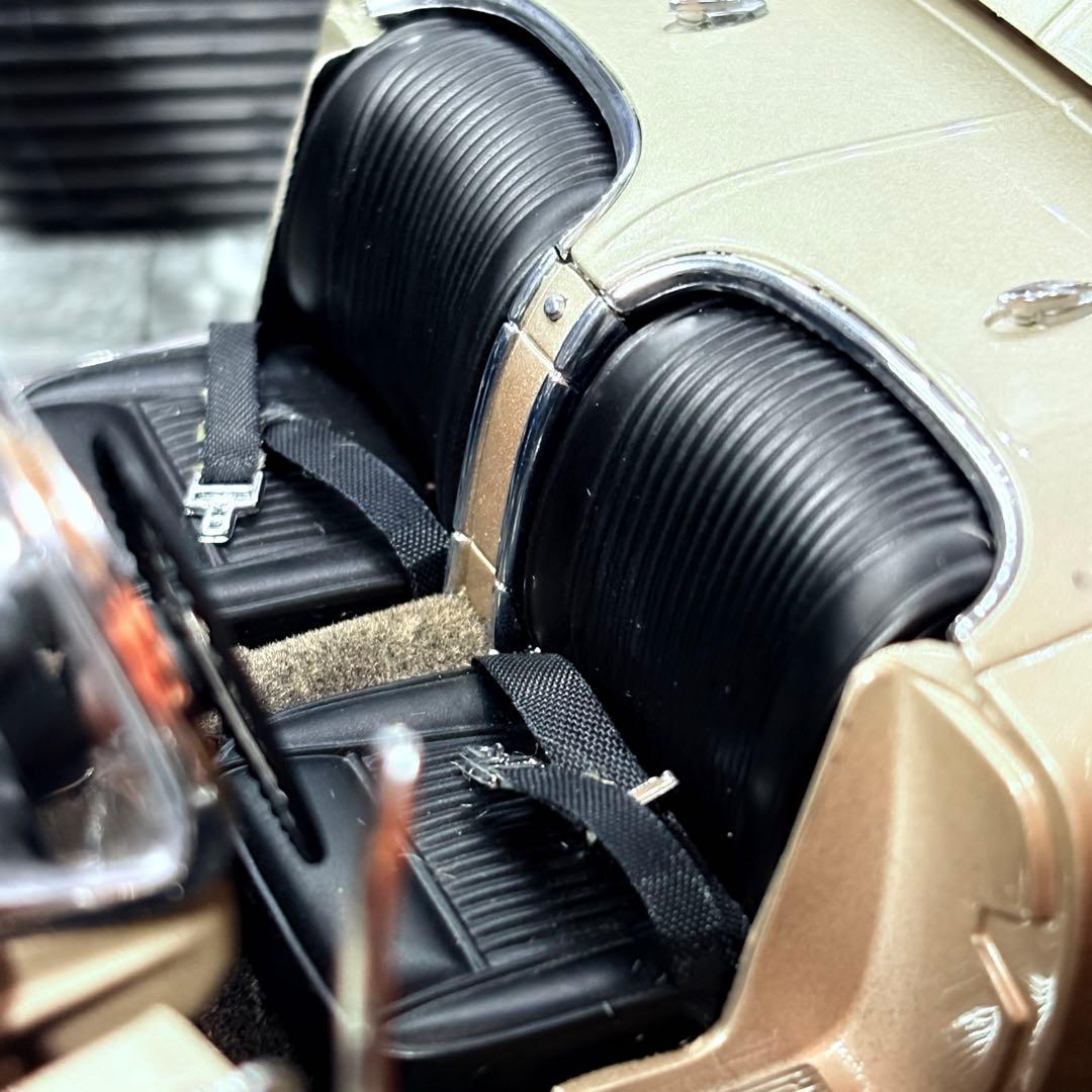 1/18 AUTOart シボレー コルベット 1962 ハーベストゴールド