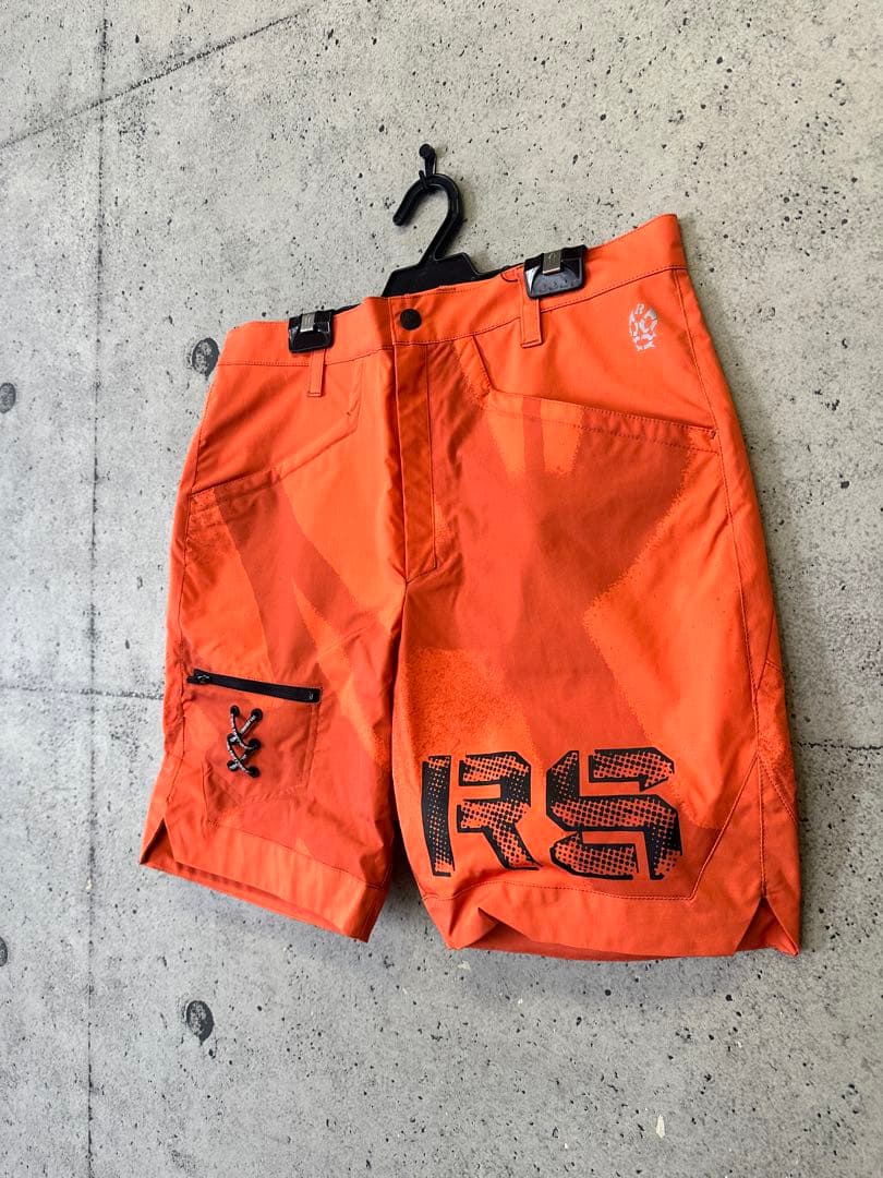 【新品未使用】サイズ5 メンズ ハーフパンツ ラッセルノ 2669