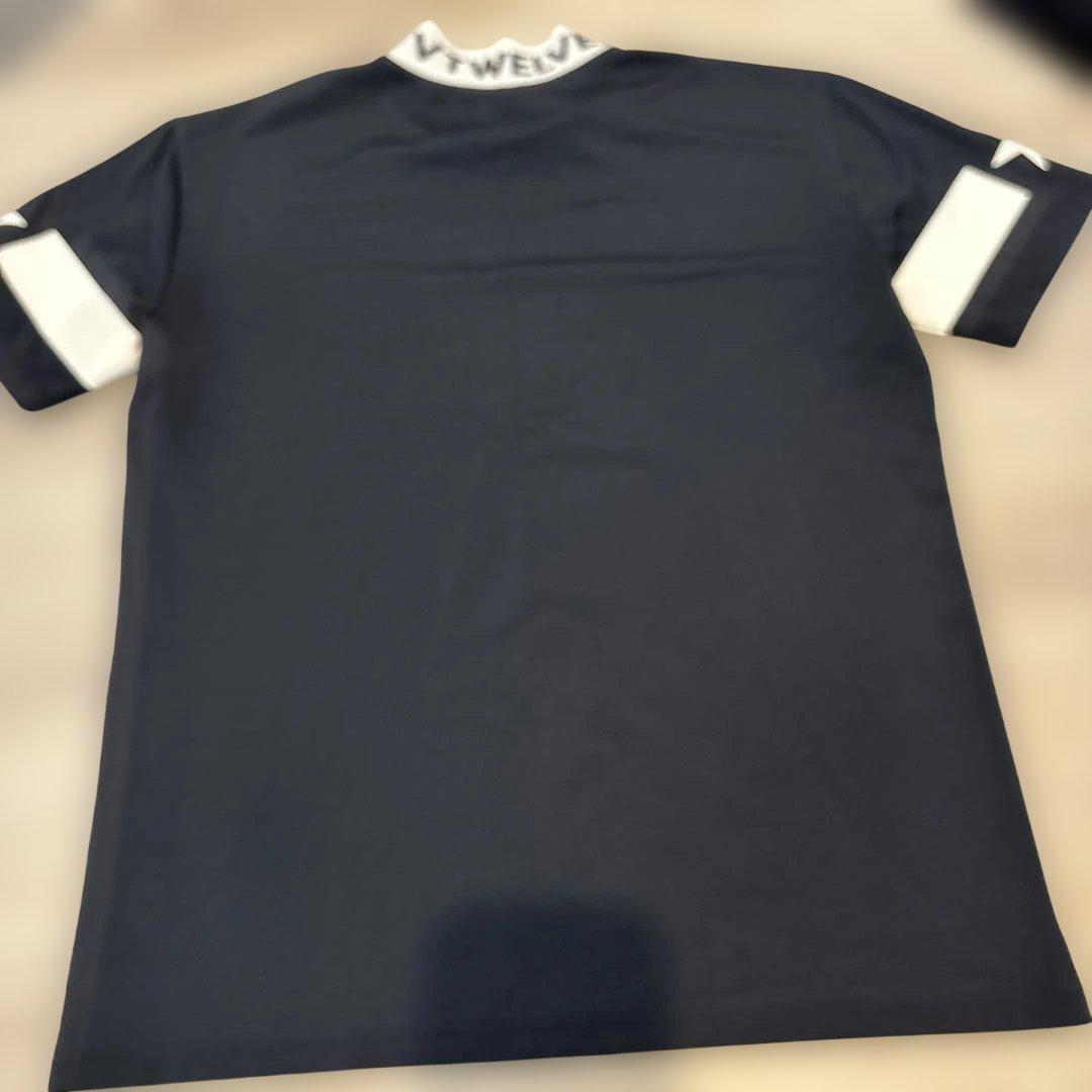 VTWELVE メンズ　ブラック　半袖Tシャツ　V12