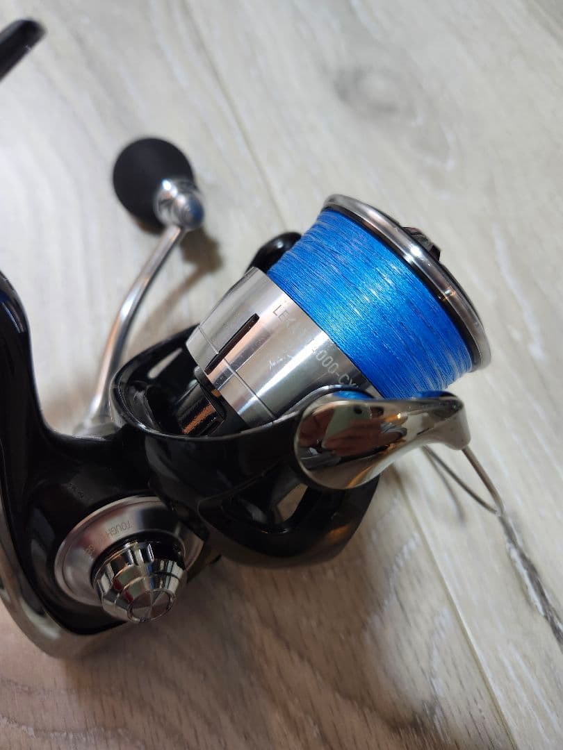 ダイワ23 LEXA LT4000-CXH スピニングリール レグザ（ジャンク）