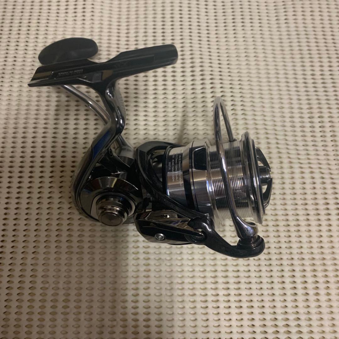 リール DAIWA 18 EXIST LT3000S-CXH (0005 5719)