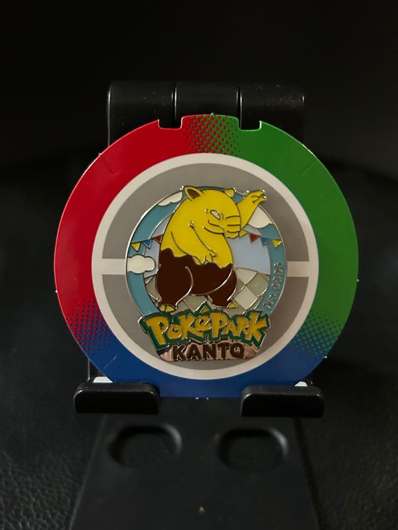 ポケパークカントー ピンズ 8個セット(ボール付き）