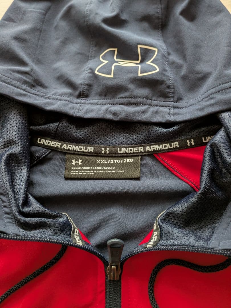 Under Armour フード付きジャケット ブルゾン　二枚組　薄手