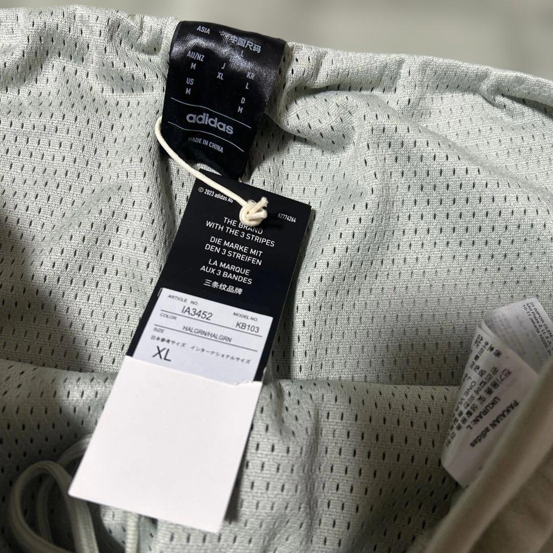 adidas バスケットボール　ベロアパンツXLサイズ