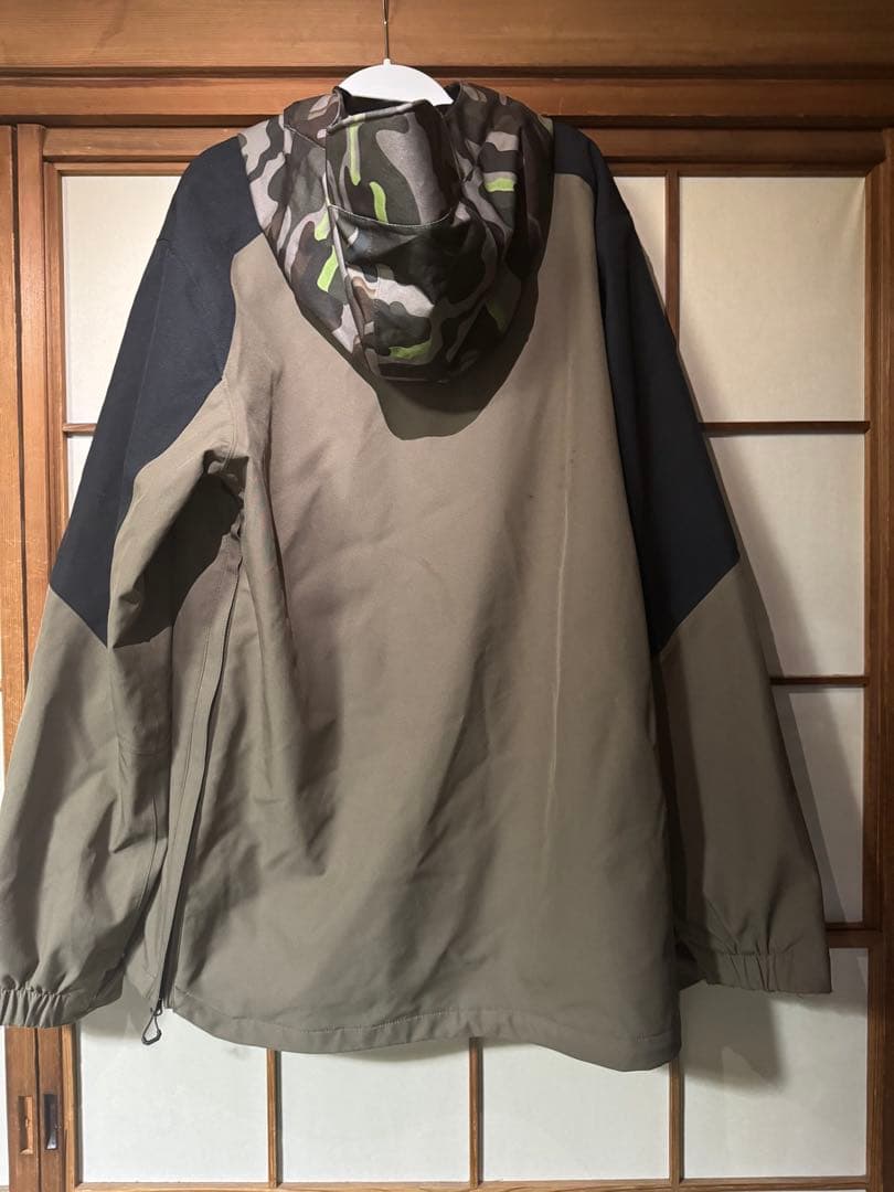 VOLCOM スノーボードウェア　迷彩　上下セット