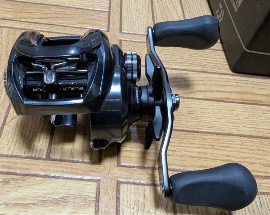 ダイワ タトゥーラ TW 300XHL ベイトリール　ビッグベイト