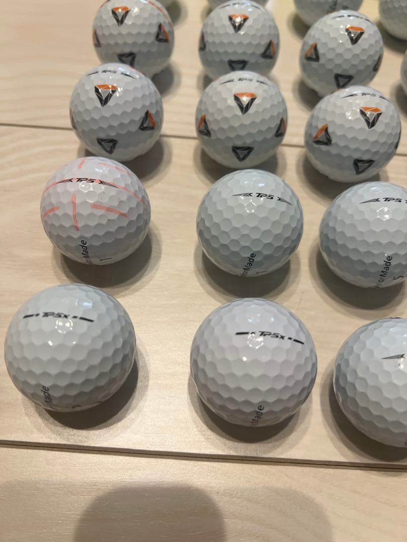 タイト PRO V1／V1X ・テーラーTP5/TP5X 計64個 ロストボール