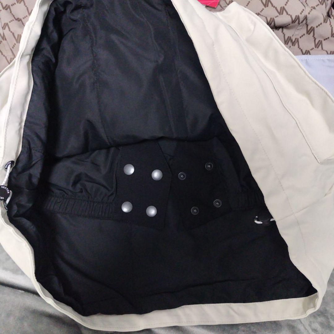 新品スノボーアウターウェア