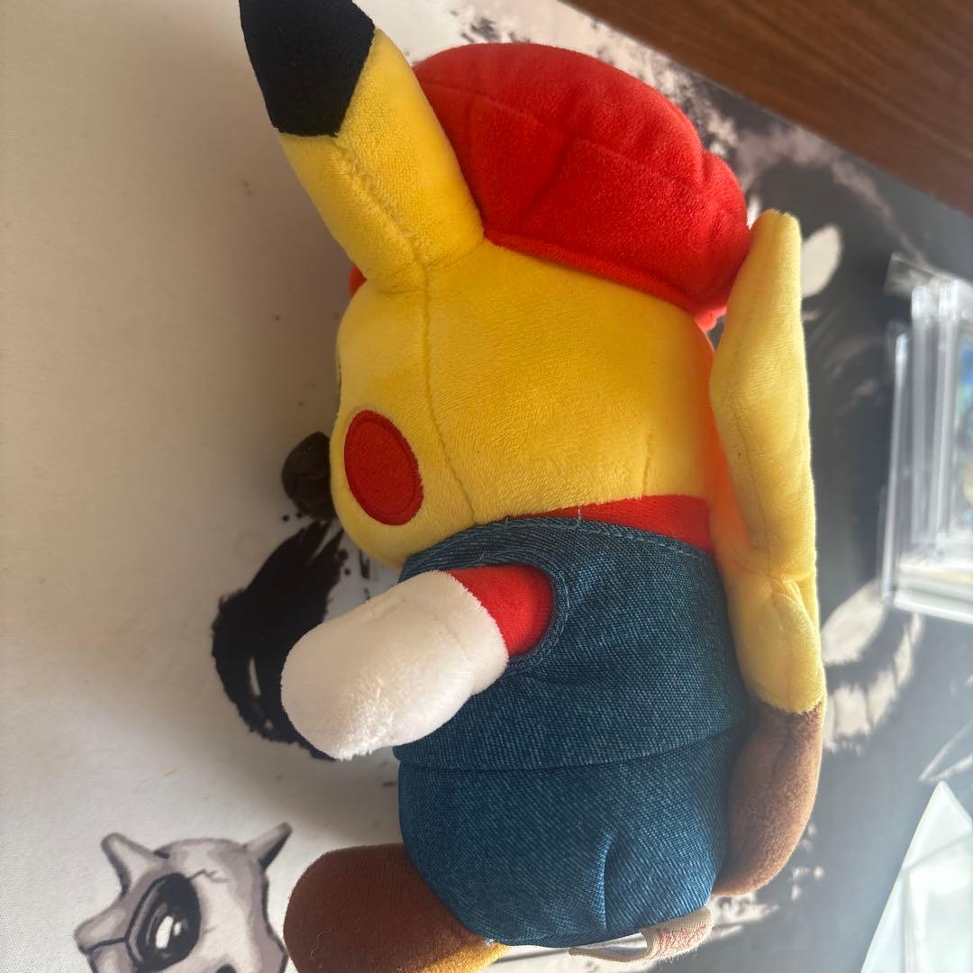 マリオピカチュウ　ぬいぐるみ　美品