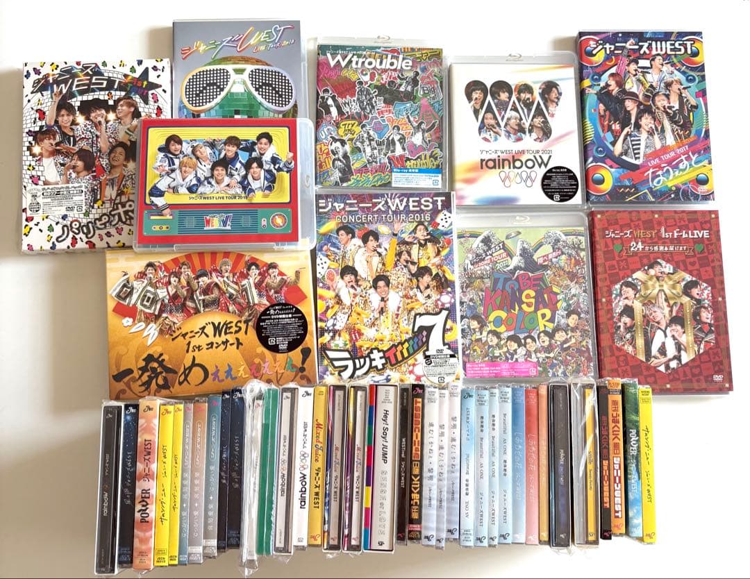 WEST.（ジャニーズWEST ）グッズ　まとめ売り　ペンラ、うちわ、CD他色々