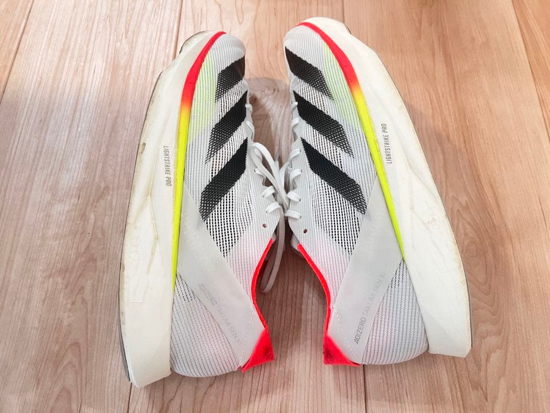 【当日または翌日発送】アディダスadizero タクミセン10 28.0cm